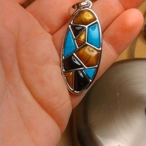 Necklace pendant